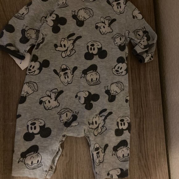 Disney Jumping Beans Classic Mickey Romper 3 Months Gray Pluto Donald Cotton GUC - Picture 3 of 3